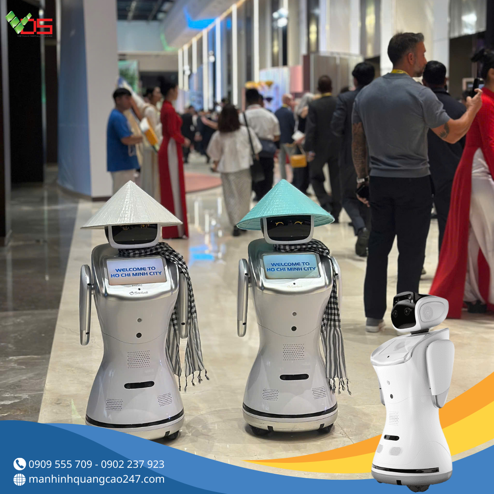 ✨🤖🌿 Robot Sanbot đội nón lá xuất hiện tại Hội chợ Du lịch Quốc tế TP.HCM lần thứ 19! 🌿🤖✨
