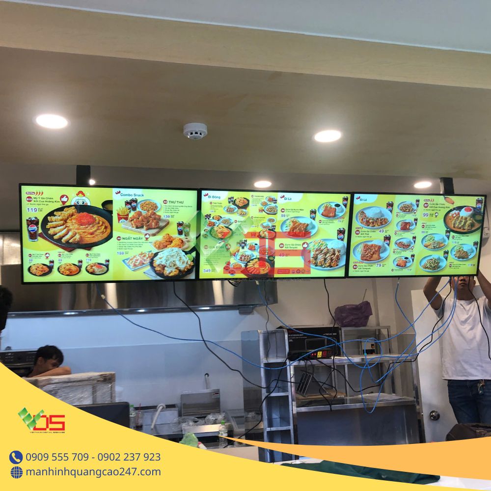 Màn hình quảng cáo treo tường tại quầy bán hàng – giải pháp giúp nhà hàng thu hút khách và khẳng định thương hiệu
