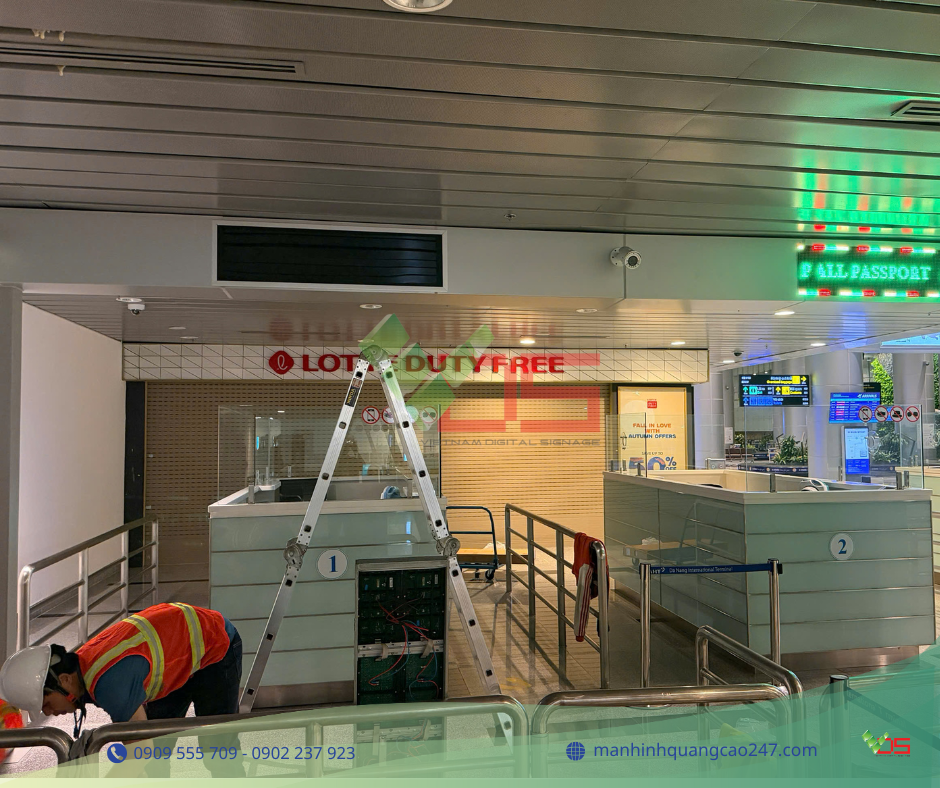 Lắp đặt màn hình quảng cáo stretched tại sân bay quốc tế  – Bước tiến mới trong chuyển đổi số khu vực xuất nhập cảnh