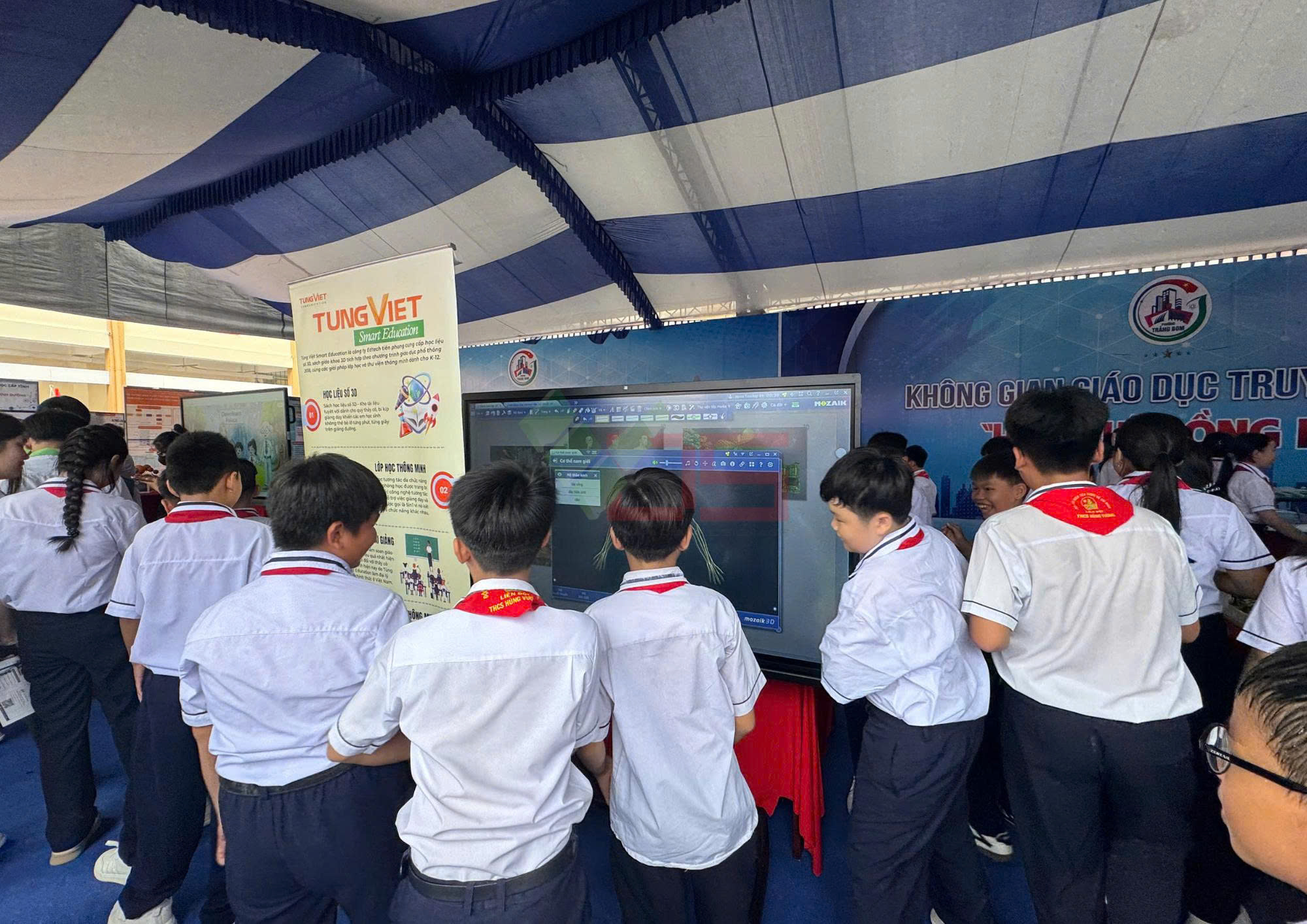 MÀN HÌNH TƯƠNG TÁC GIÁO DỤC – GIẢI PHÁP CÔNG NGHỆ NÂNG TẦM DẠY VÀ HỌC HIỆN ĐẠI