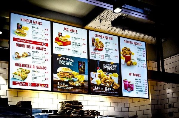 Màn hình quảng cáo dành cho các hệ thống cửa hàng tiện lợi, siêu thị